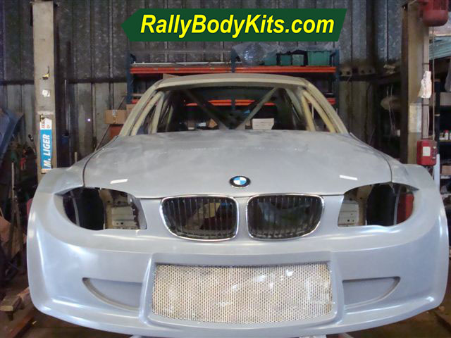 BMW 1 Series E81 Maxi wide front bumper